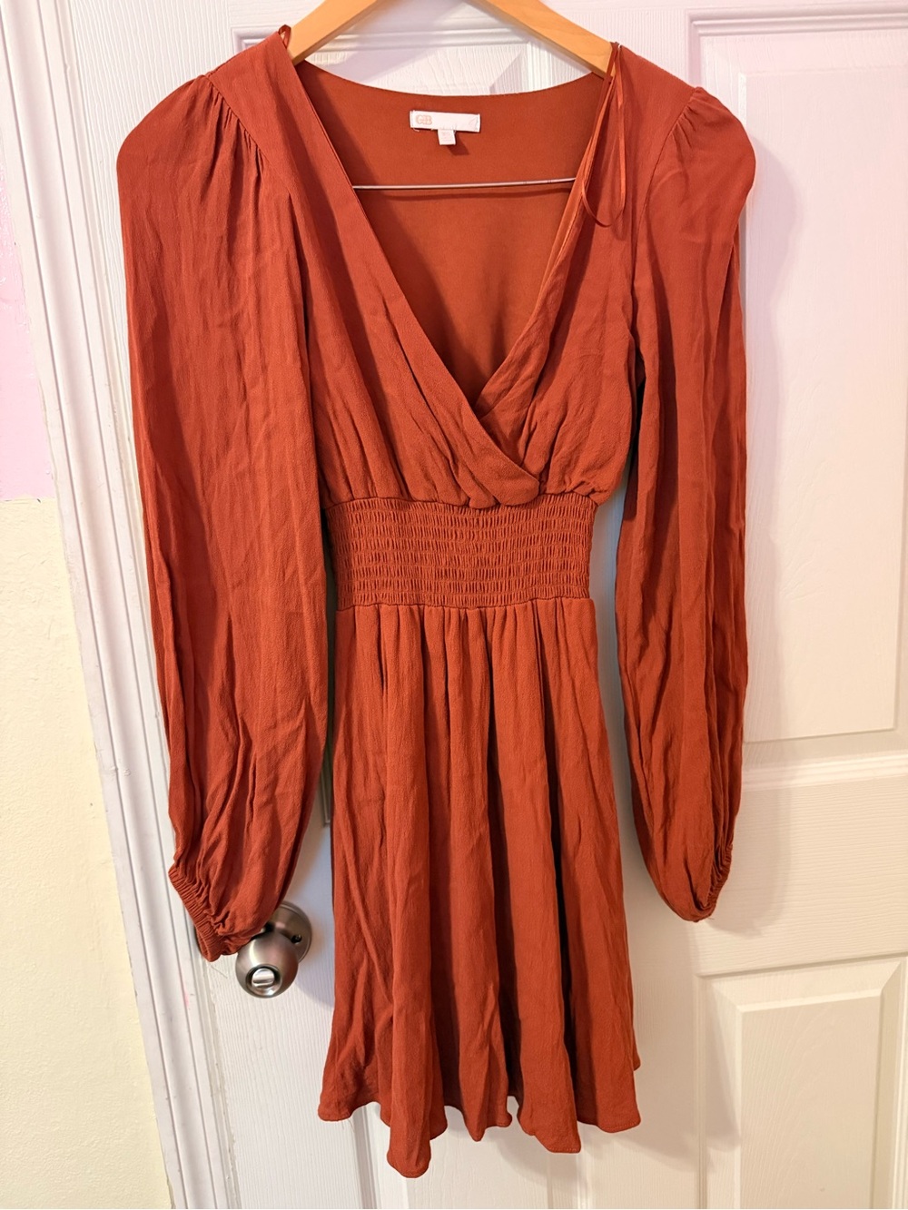 GB Women's Burnt Orange Smocked Long Sleeve V-Neck Mini Dress XS